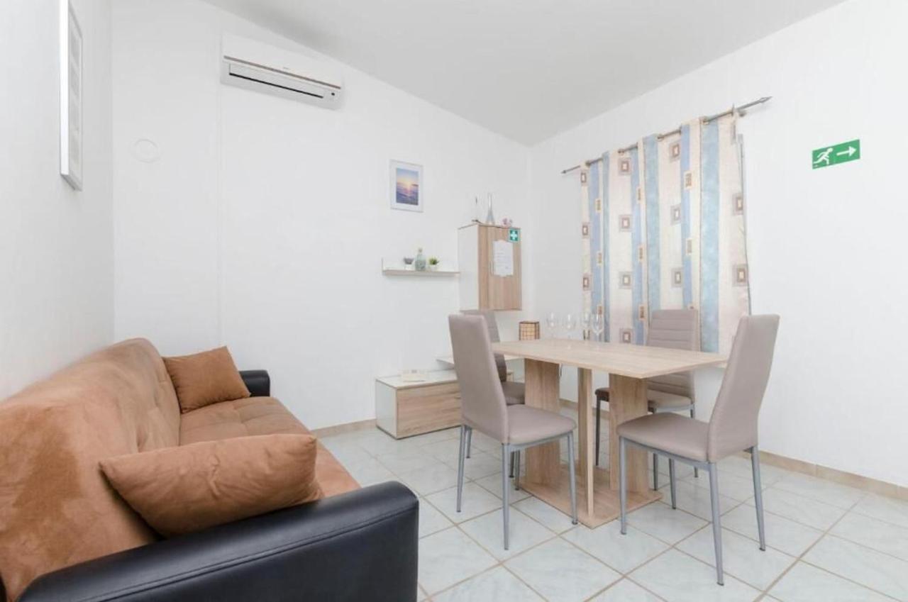 Apartment Brnabic Rogoznica  Exterior photo